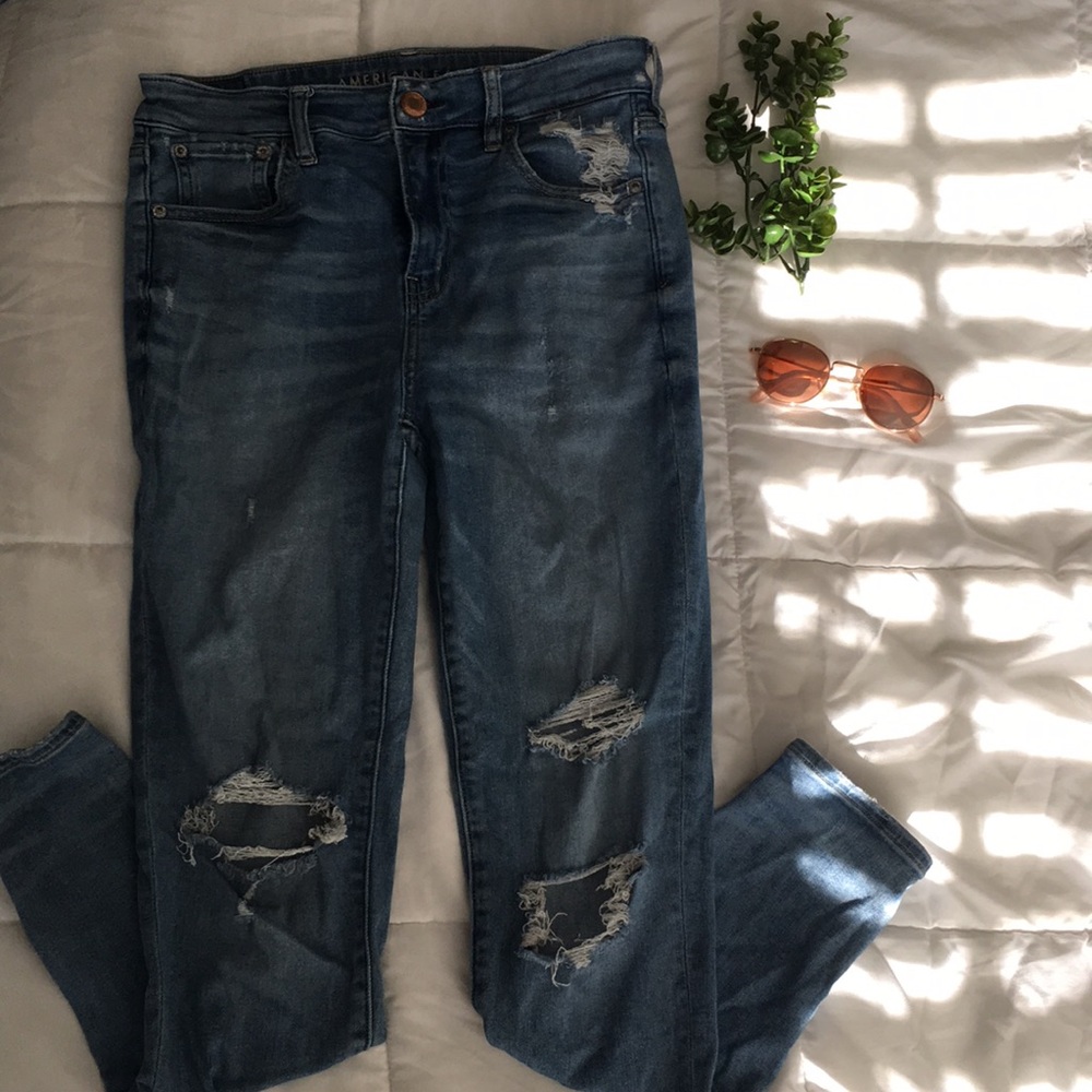 American eagle jeans!